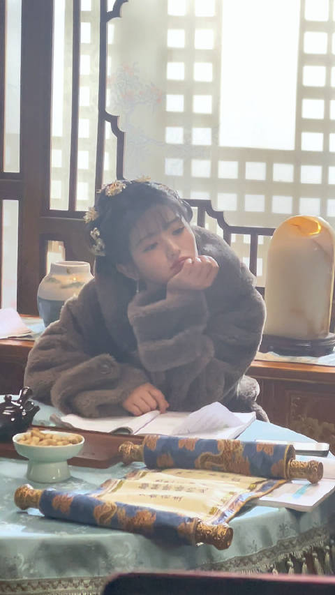 txw田曦薇李茜 txw田曦薇 感恩生活中的每一份给予，它们塑造了今天的你