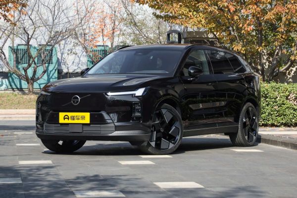 200公里高速实测:XC70的智驾表现让我决定放弃新势力