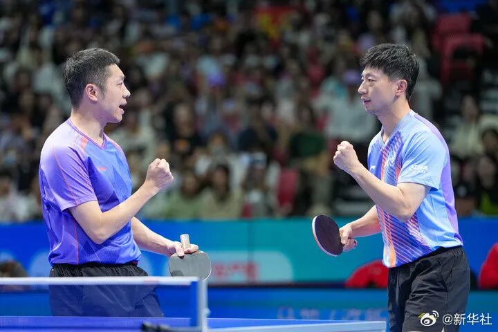 7月19日，在湖南长沙举行的2026年全国乒乓球锦标赛（双打）男双决赛中，马龙/许昕战胜对手黄友政/向鹏获