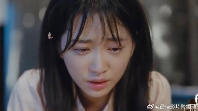 杨肸子哭戏感染力太强 不愧是科班毕业，隔着屏幕都心疼了！
