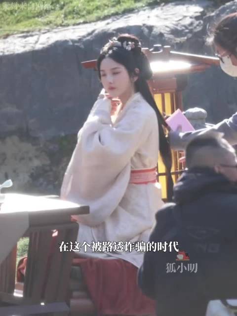 对啊 当时很多人都是因为宋祖儿才看得折腰路透美的太超过了