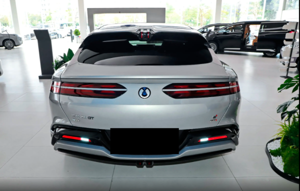 2026款腾势Z9GT EV车身长度达到5.2m