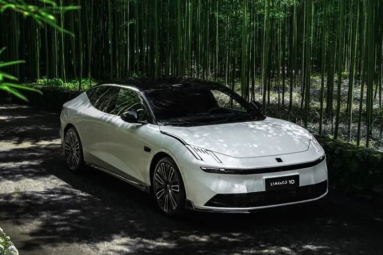 车长超5米，限时价16.38万起！绿牌轿跑还得看领克 | BitAuto