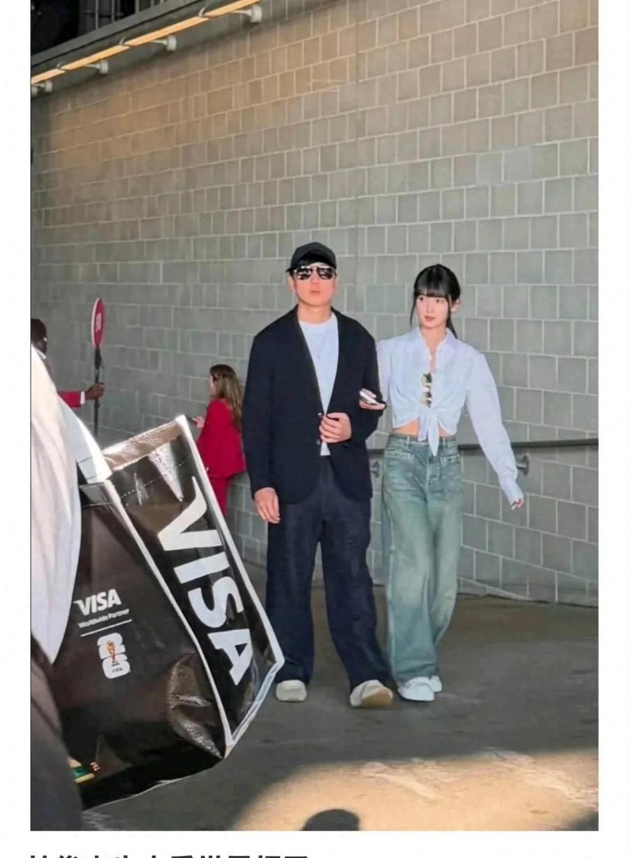 林俊杰七七甜蜜挽手,杨紫父女一起观战,世界杯决赛现场明星扎堆