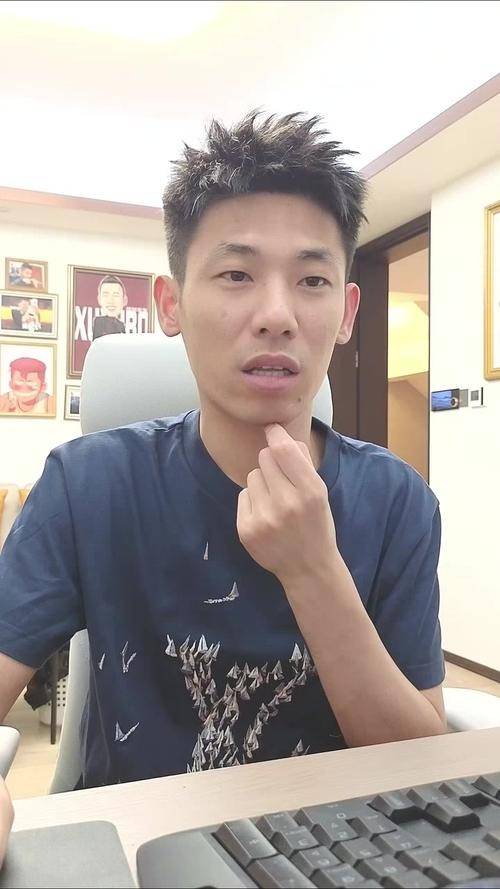因拒看周星驰新片遭网暴，千万粉大主播旭旭宝宝发反讽视频骂粉丝\"一地鸡毛\"，单日掉粉10万_道德_电影_生活