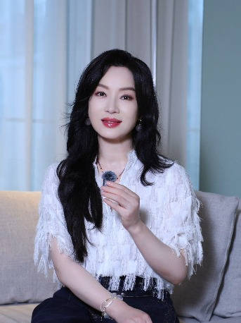 演员陈数祝澎湃新闻12周年快乐