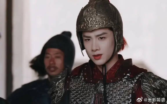 “我赏你个大烧饼 你吃不吃呀”