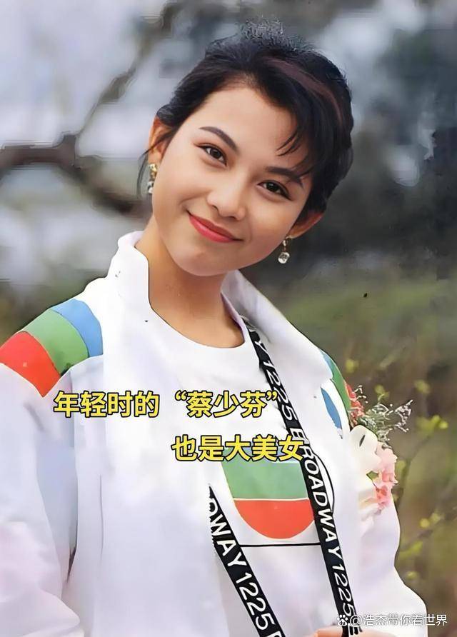 张晋吻15岁女儿被骂没边界感？蔡少芬亲妈卖女还赌债却无人问！