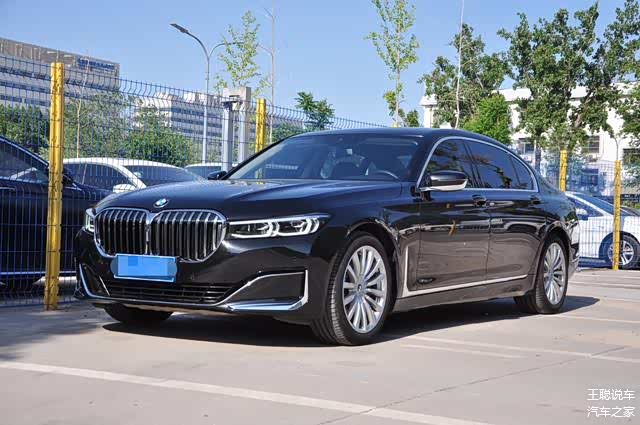 28.80万宝马7系 12.10万公里 豪华大型轿车