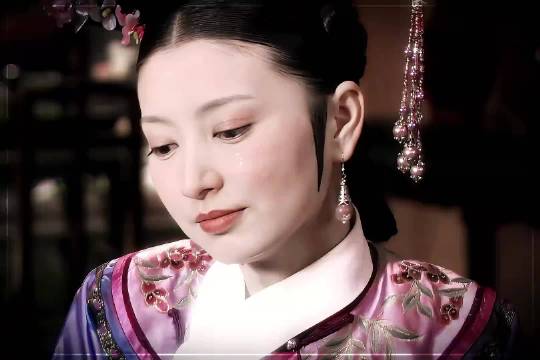 当她们不再流泪而是拿起手枪 甄嬛传｜沈眉庄｜华妃｜宜修｜淳儿｜谭松韵…