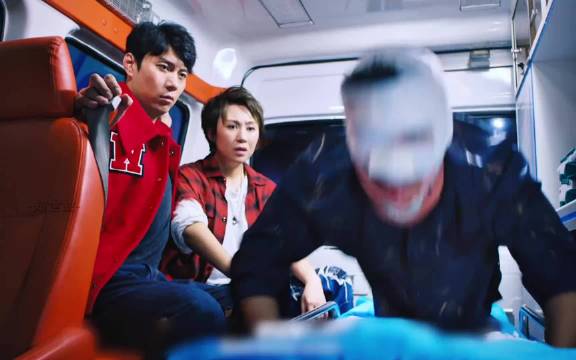 爱迪生背负巨债，只能上山寻找卷帘门大师！