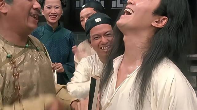 功夫女足：成都路演全场告白令星爷破防，灯海与至尊宝影迷，双向奔赴令人动容