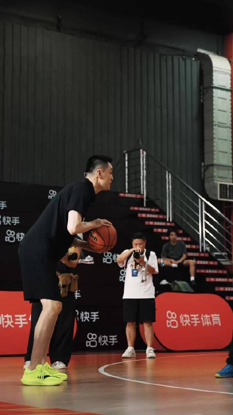 杨鸣出任超级篮夏鸣星计划主理人