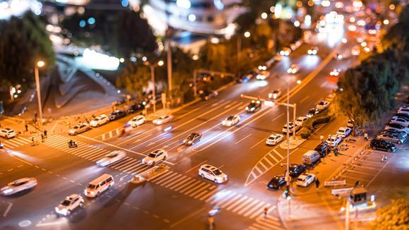 宁德时代上半年净利增42%至432.84亿元 拟每10股派14.11元
