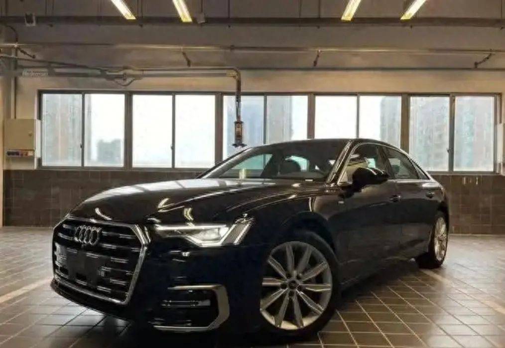 全新奥迪A6L 3.0T来袭,动力与舒适并存,豪华C级车新标杆?