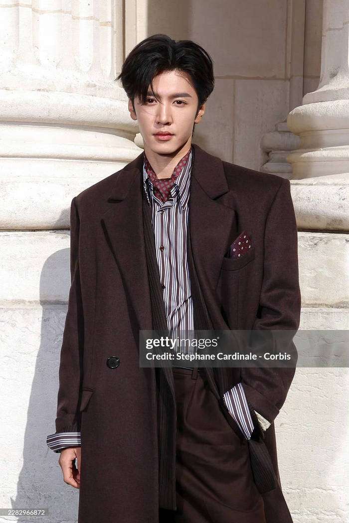 笑死！陈哲远机场连错三人认亲现场，打工人：这不就是我周一上班状态？