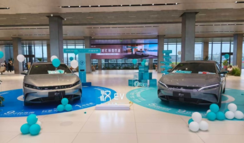 闪充时代 颠覆燃油比亚迪汉 EV 闪充版合肥上市