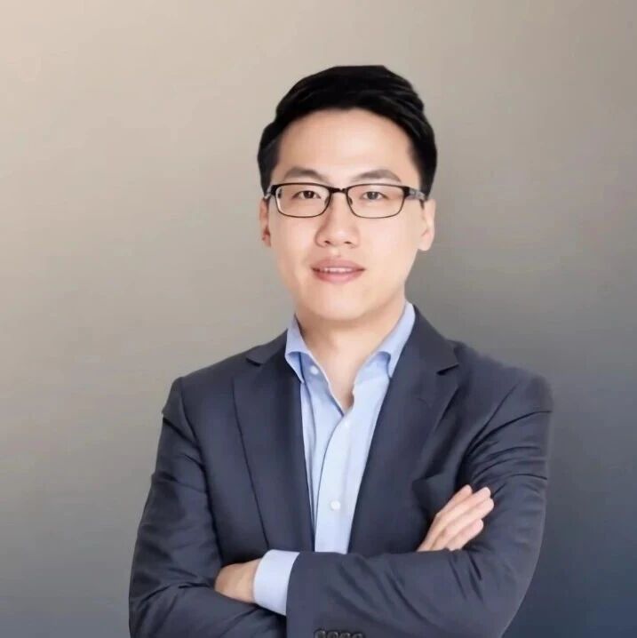 金梓才二季度大赚200亿后新进了哪些个股？