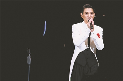刘德华广州开唱经典歌曲
