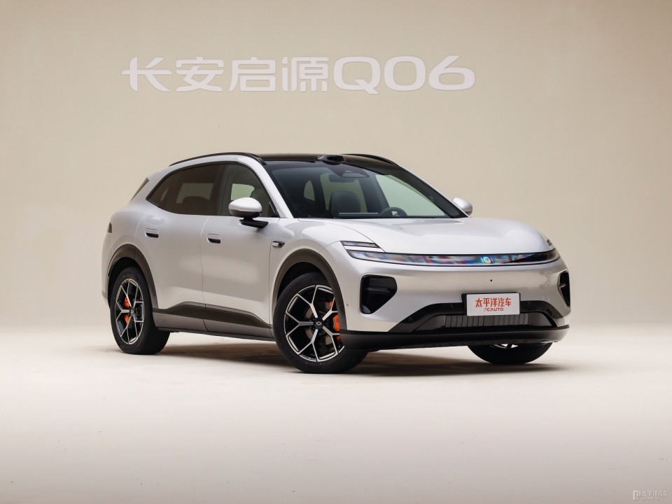 长安启源Q06亮相 中型运动SUV 双电机后驱/纯电续航700km_新闻