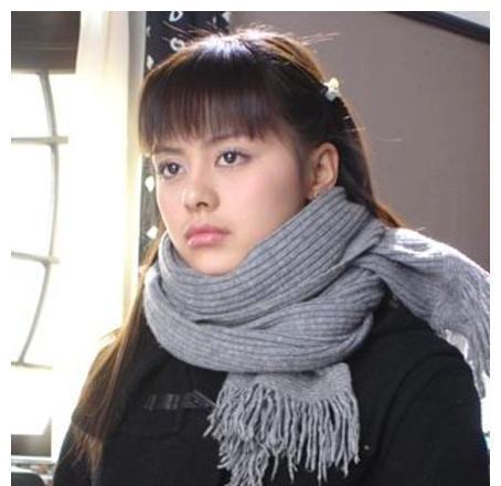 演绎了41次女主角，搭档胡歌刘烨等大腕，就是红不起来