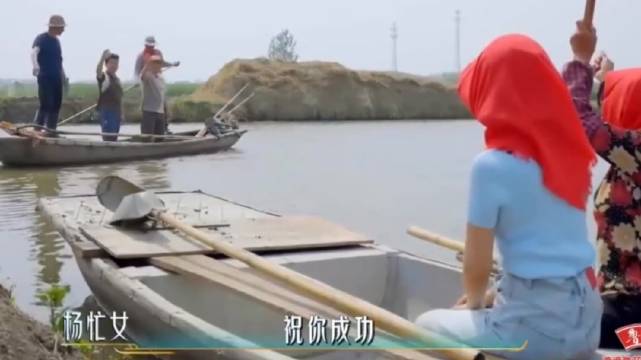 高圆圆说自己44岁，惊呆了旁边的阿姨