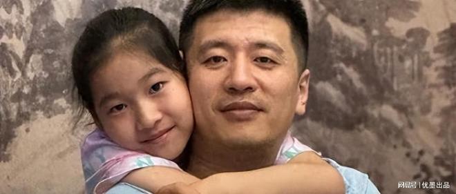 张雪峰走后11岁女儿接手5亿资产，妻子做法让所有人沉默