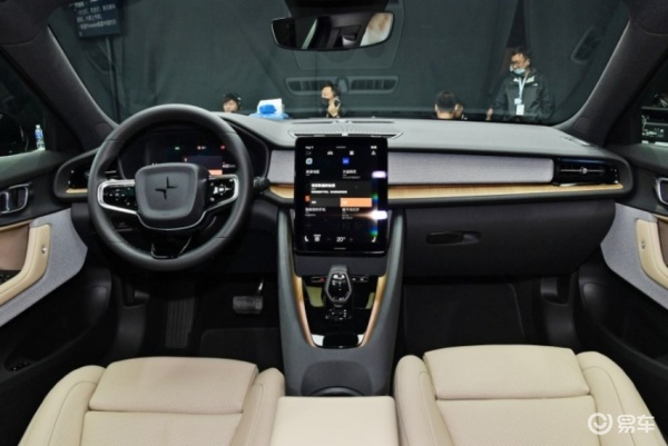 Polestar 2内饰_座椅_后排
