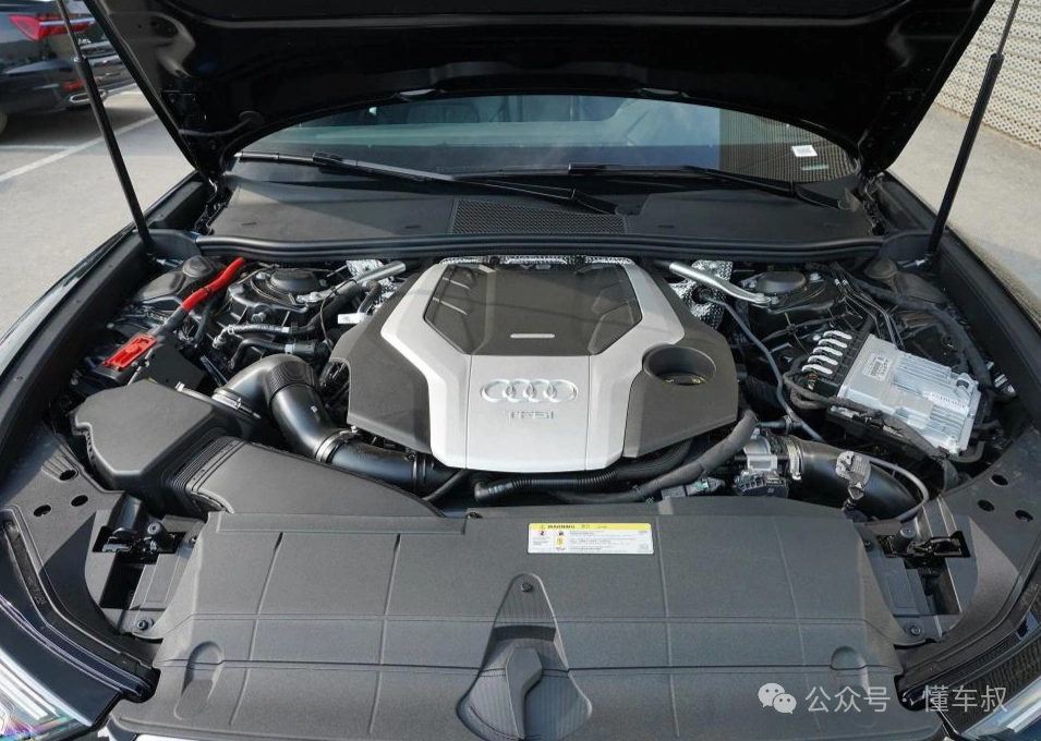 谁还买宝马 5 系！奥迪 A6L 直降 14.5 万，2.0T+7DCT，仅 27.28 万起
