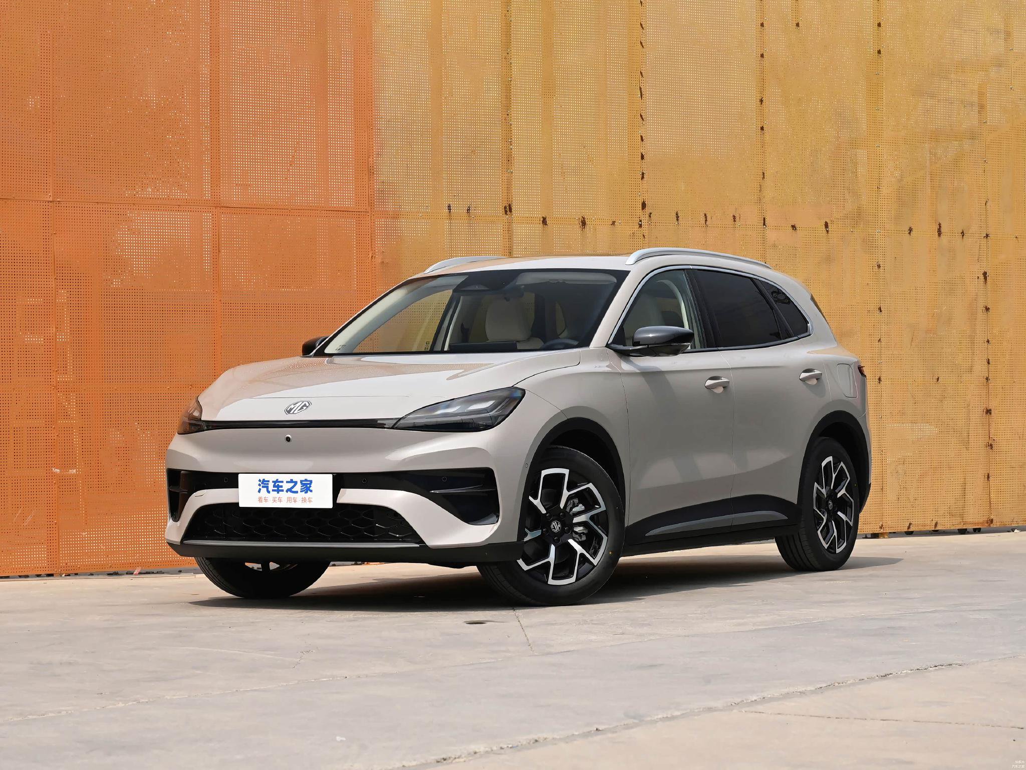 10万级的后驱五连杆半固态电池紧凑型SUV,MG 4X购车手册
