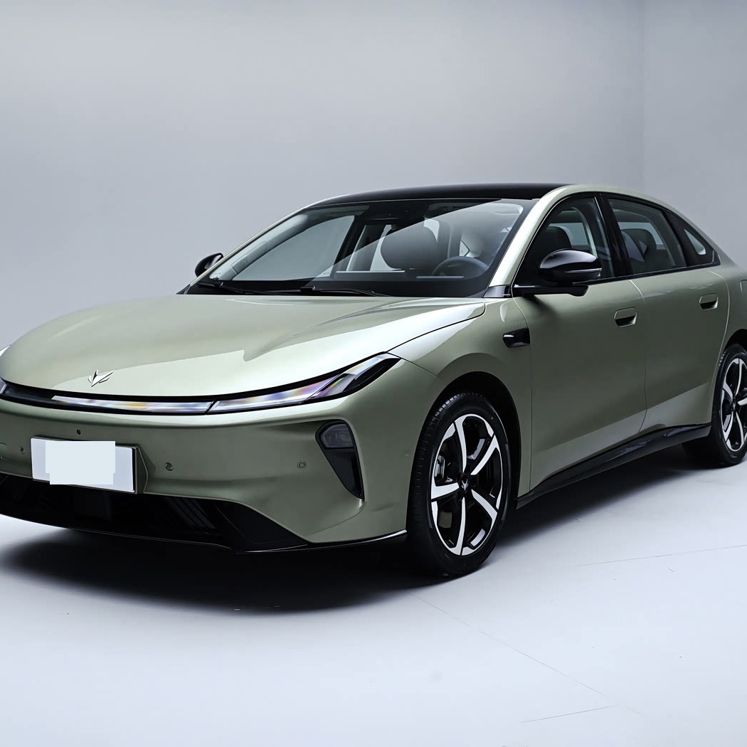 10万元内三款实测靠谱中型纯电轿车：极狐贝塔S3、领汇e7、五菱星光深度对比