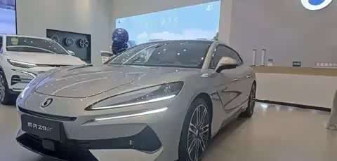 腾势Z9GT深度解析!空间舒适续航强,40万级标杆