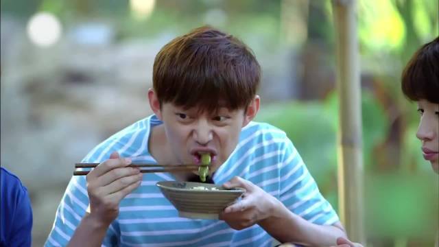 何炅夸黄磊毒豆角，黄小厨称号早有端倪