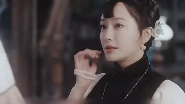 女孩只是来陪堂妹相亲，万万没想到却因一张照片改写人生！ 传家 秦岚