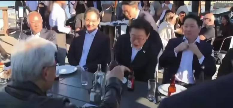 旧金山AI晚宴，李在明攒局，老黄坐C位，奥特曼没来 昨晚旧金山海边…
