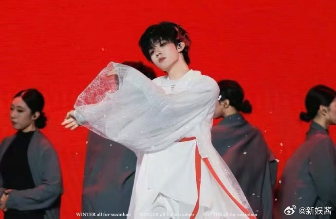苏新皓《囍》神级solo:古筝剑舞红线封神 苏新皓《囍》神级solo:古筝剑舞红线封神