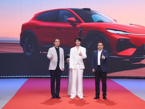 杨洋认证“样样YES”！追光S 30.99万预售，年轻人首台FUV秒入