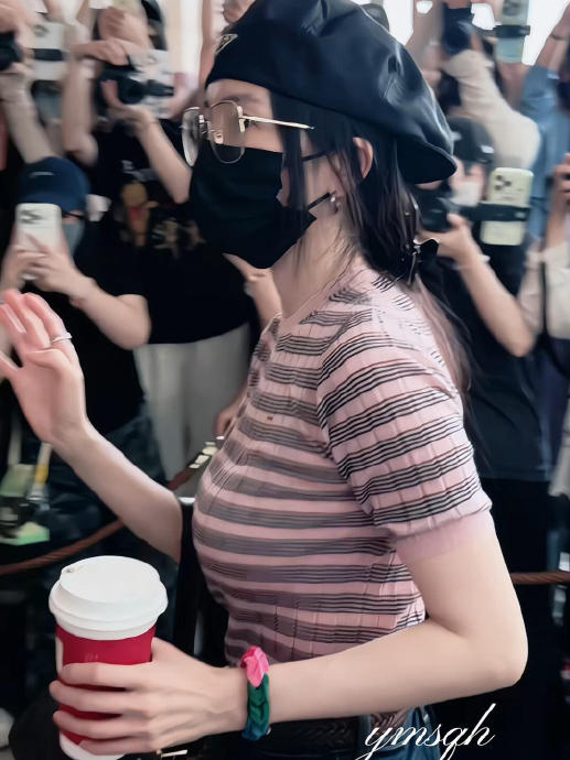 普通女生如何用鲨鱼夹打造杨幂同款高颅顶发型？