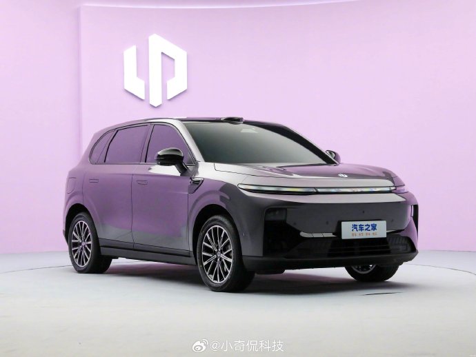 车展四驱紧凑型车SUV和轿车家用哪个好