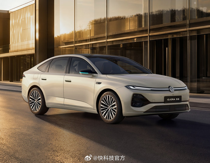 10万内省油车，日系和德系混动版本值得选吗？