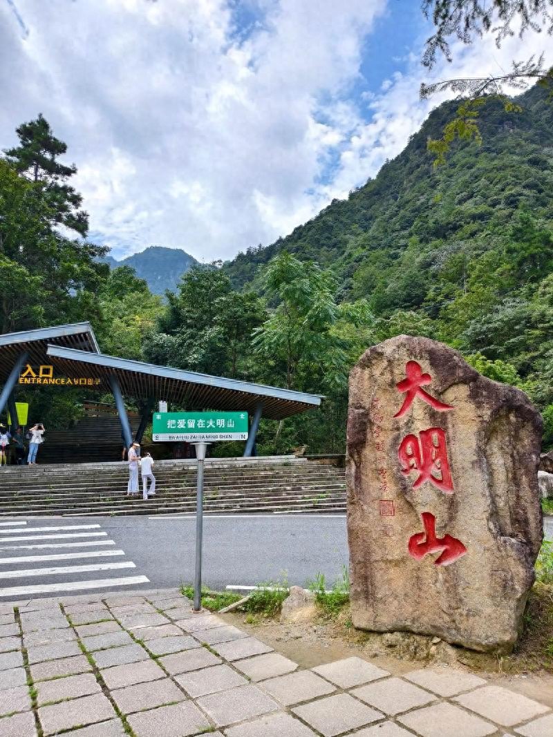 秋老虎退散!8月江浙皖避暑地图，6条溪谷小径藏着夏天的清凉密码_旅行者早茶君