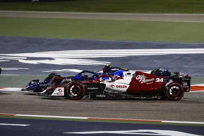 （体育）赛车——F1巴林大奖赛：周冠宇位列第十
