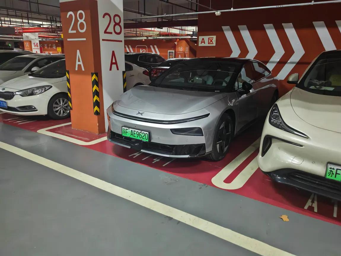 从JEEP到小鹏P7+,硬派车主的智能驾控新体验