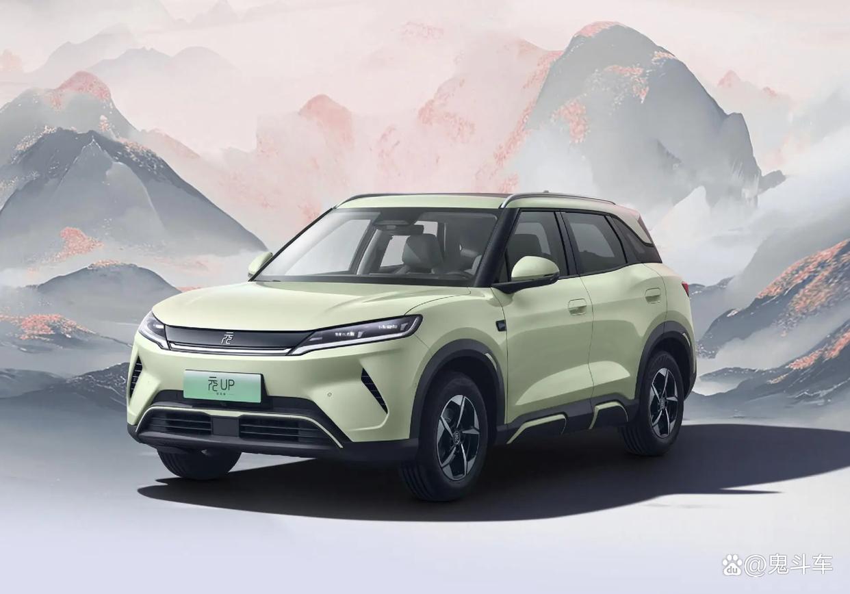 纯电小型SUV热度高 1-6月小型SUV销量榜 3款销量过5万 缤越第二