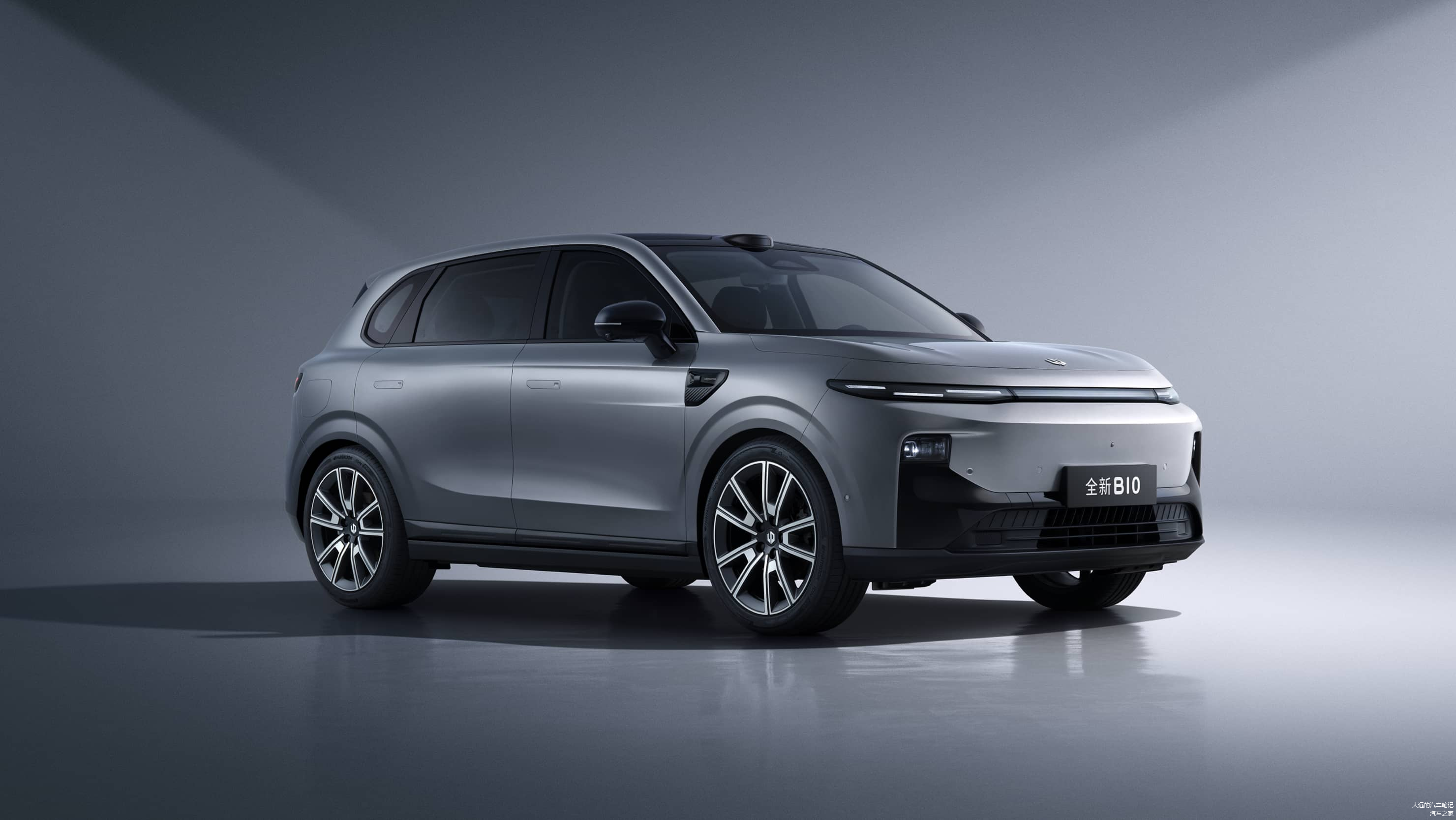 零跑B10:10 万级纯电 SUV 性价比标杆,家用通勤的全能务实之选