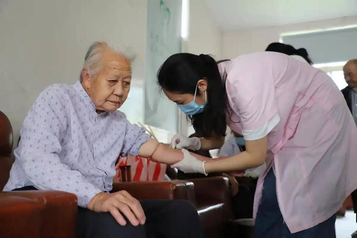 上海交大解剖568名脑梗死者，惊讶发现：患脑梗的人，有5大共性