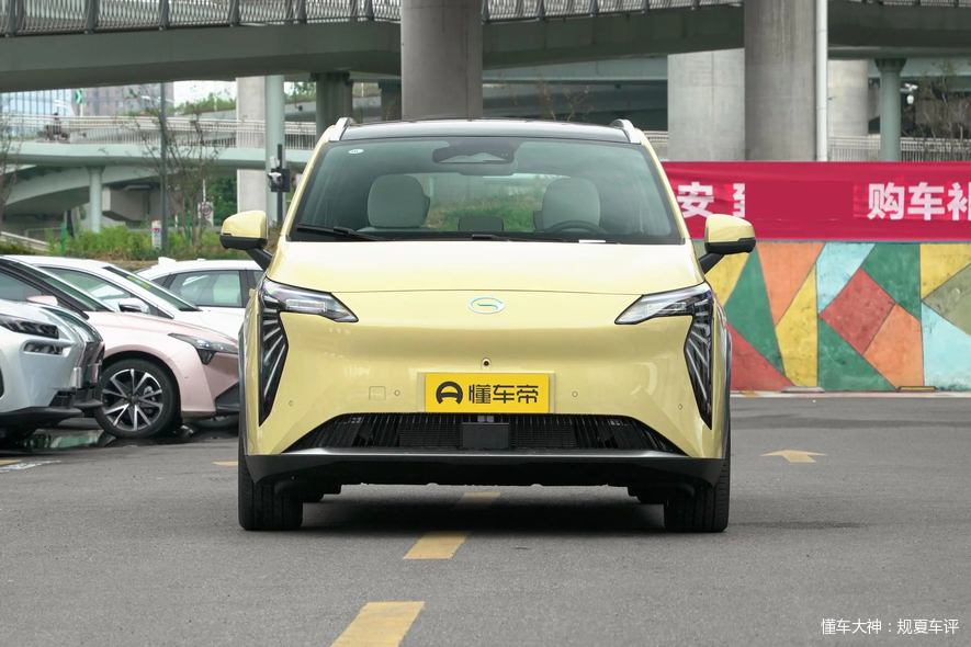 轴距2750mm，定位纯电紧凑型SUV，这款AION Y适不适合家用?