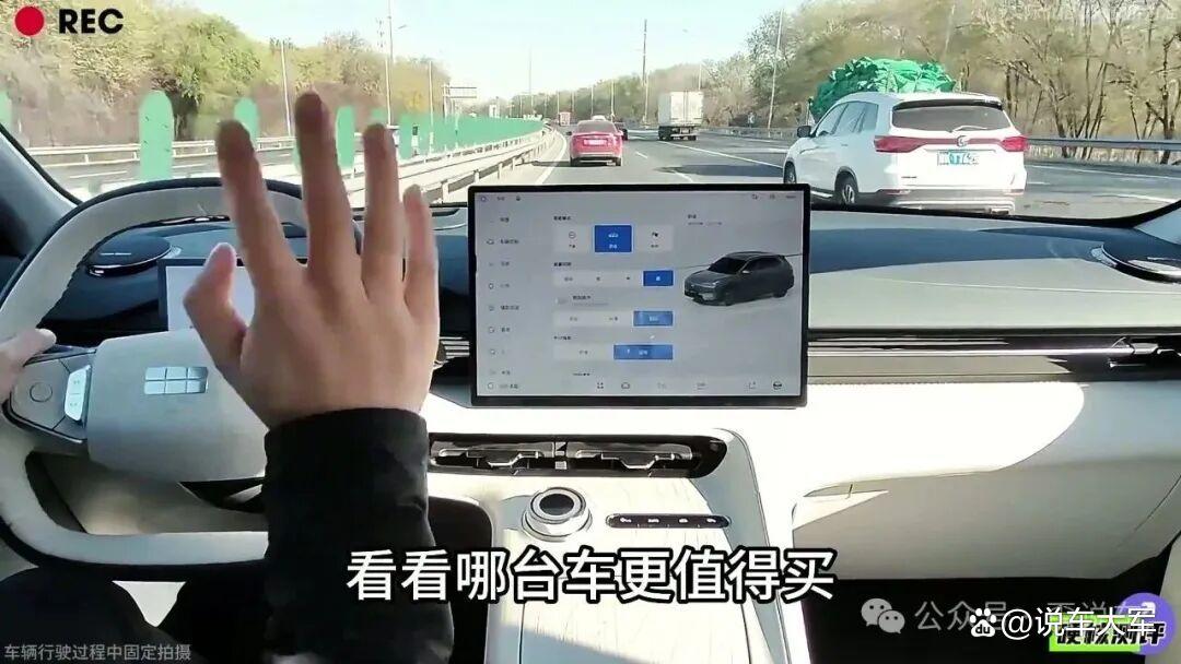 15万预算选纯电SUV,开完零跑C10再开银河E5,老司机说句掏心窝的话!