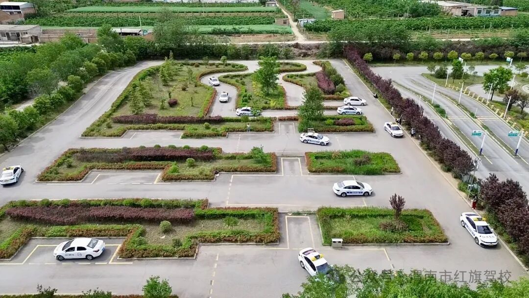【学车小技巧】刚报名、准备练车的学员朋友，请记住教练的这6个嘱咐