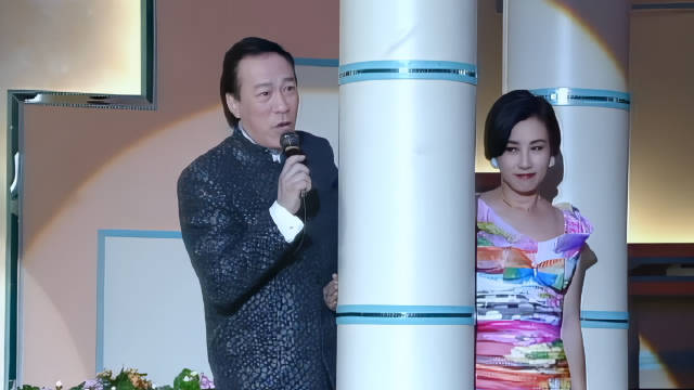 汪明荃陈欣健用国语上海话合唱无言的结局，Lisa风韵犹存